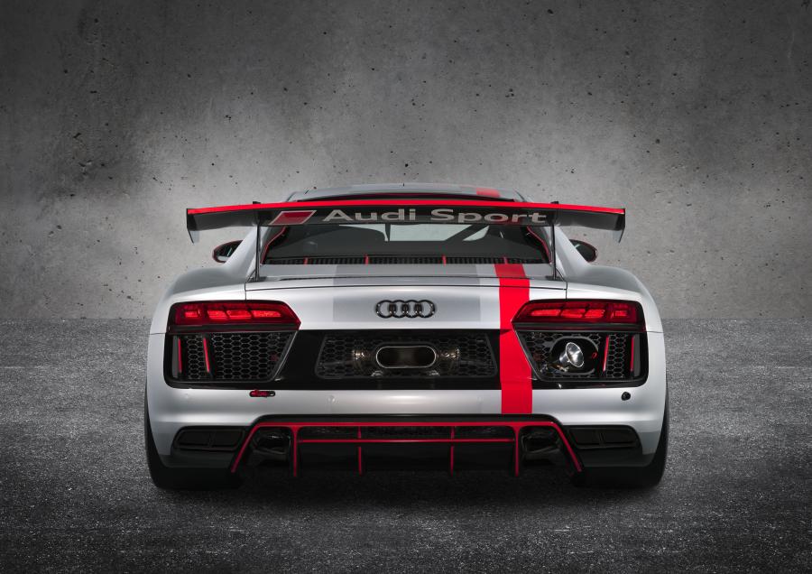  Audi R8 LMS GT4 2017 года  (фото 7 из 37)